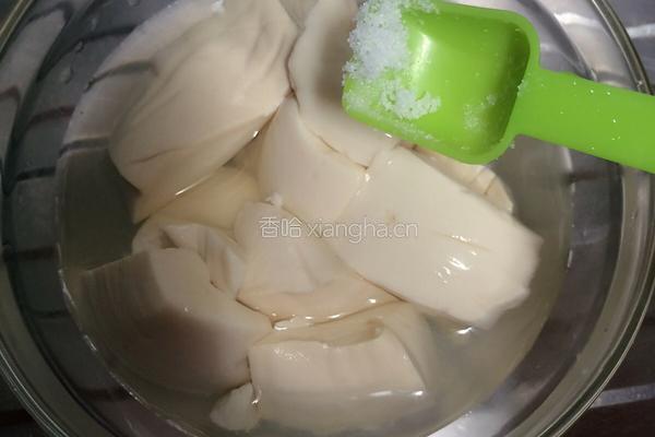 肉末豆腐汤的做法图解1