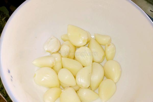 蒜香炒茄子的做法图解2