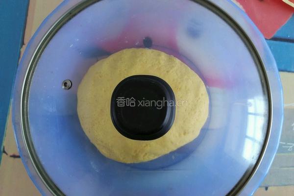 玉米面馒头的做法图解3