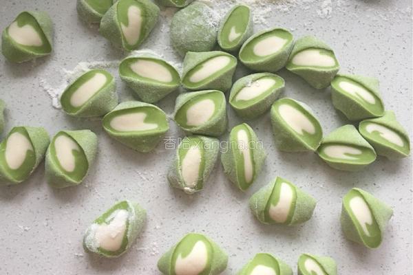白菜饺子的做法图解10
