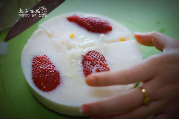 简易水果冰激凌做法（原汁机版）的做法图解1