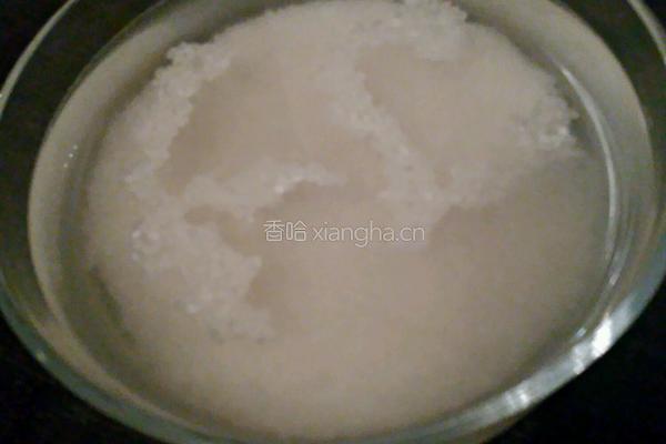 大米山楂红枣粥的做法图解3
