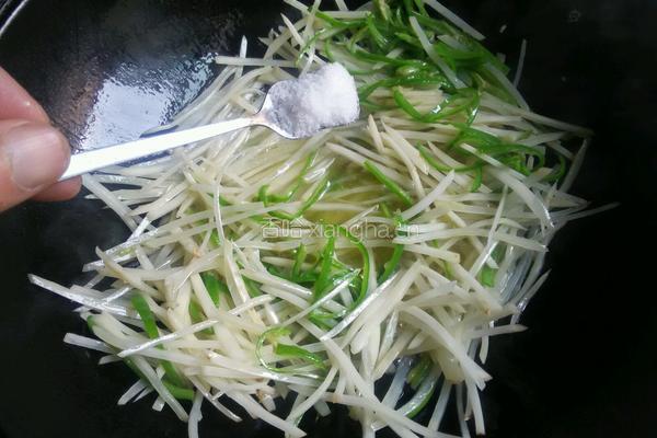 酸辣土豆丝的做法图解9