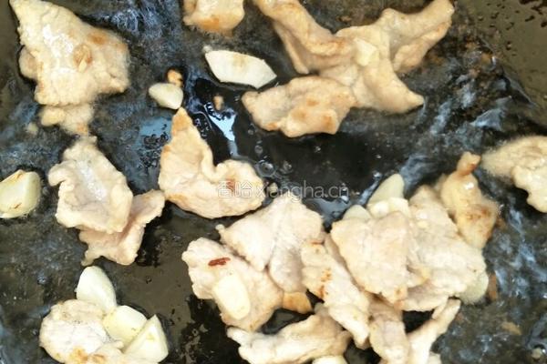 莴笋炒肉的做法图解2