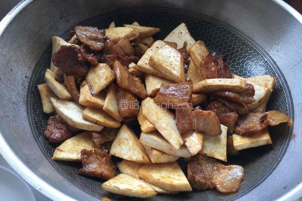 荔浦芋头烧肉的做法图解6