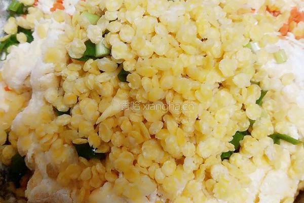 香煎玉米饼的做法图解2