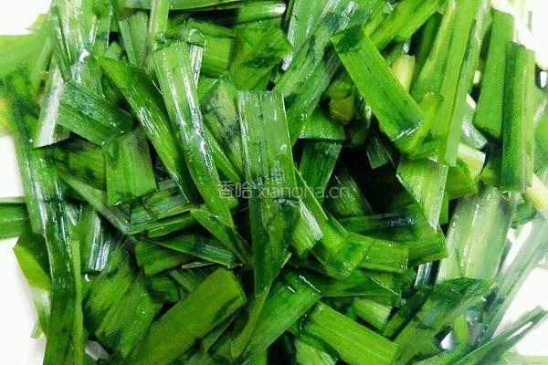 韭菜炒黄豆芽的做法图解2