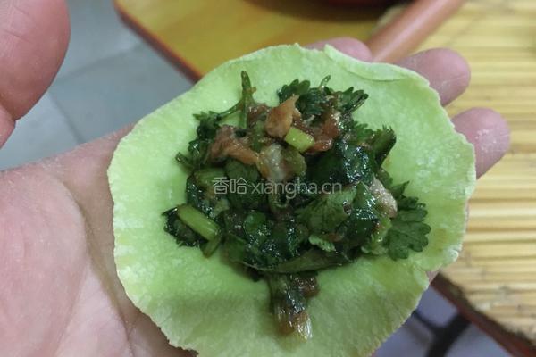 香菜猪肉水饺的做法图解8
