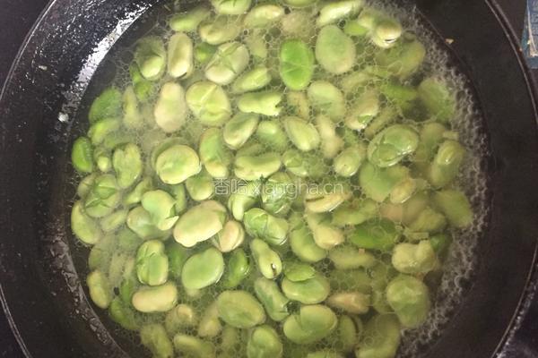 葱香蚕豆的做法图解5