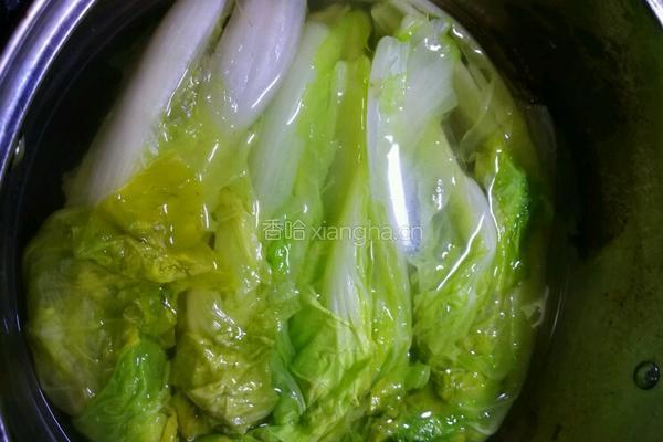 上汤杭白菜的做法图解1
