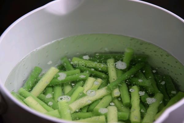 蒜薹炒肉的做法图解4