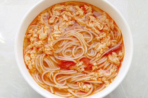 红油番茄鸡蛋汤面的做法图解8