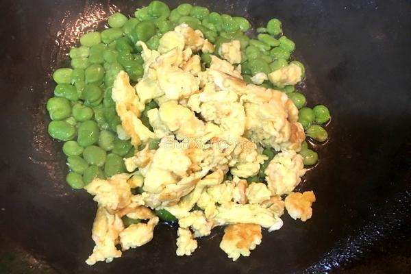 蚕豆炒鸡蛋的做法图解8