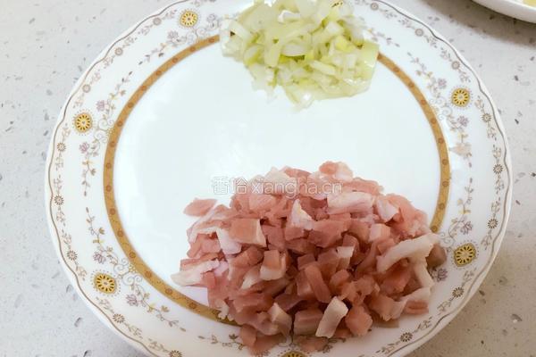 肉末金针菇土豆的做法图解2
