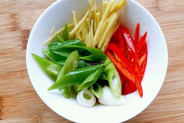 清蒸鲤鱼的做法图解5