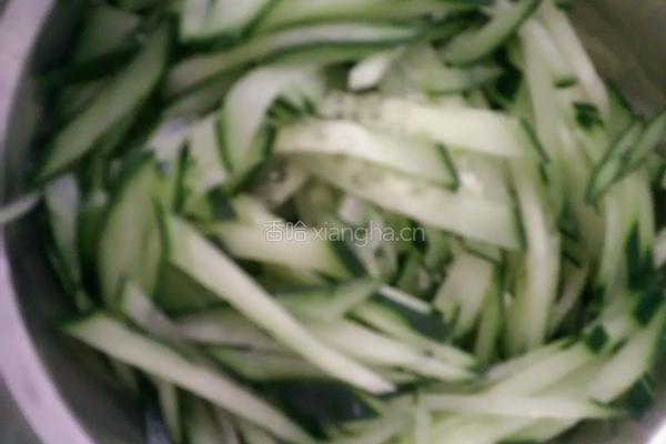 黄瓜饼的做法图解1