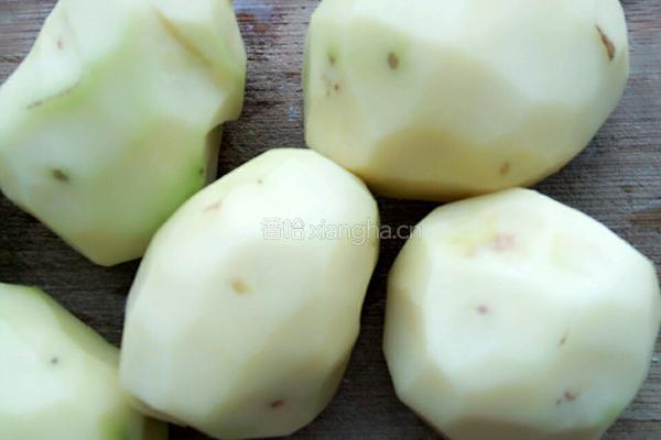 鲜辣土豆片的做法图解2
