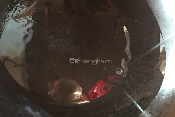 火腿玉米粒炒鸡蛋的做法图解3