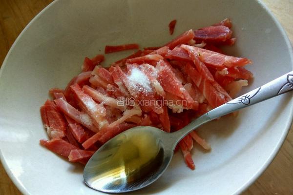 肉丝拌黄瓜的做法图解4