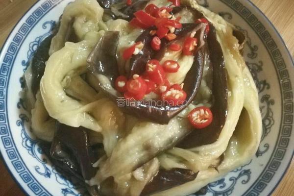 手撕蒜泥茄子的做法图解3
