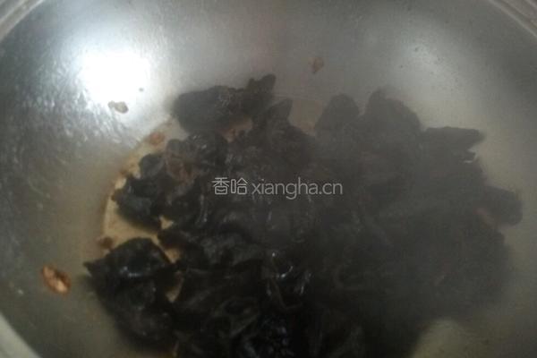 家常豆皮木耳烧的做法图解7