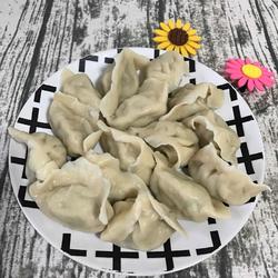 黄蘑芹菜猪肉饺子的做法[图]