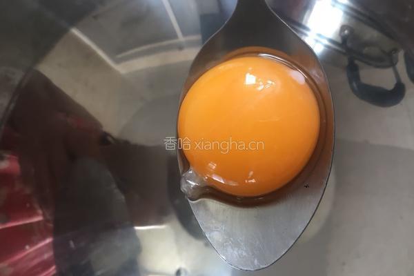 八寸戚风蛋糕的做法图解3