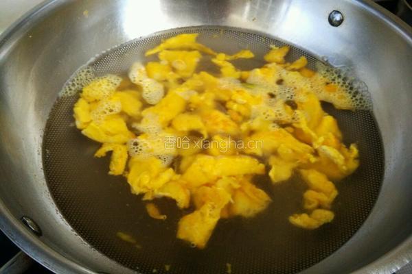 蚕豆木耳鸡蛋汤的做法图解5