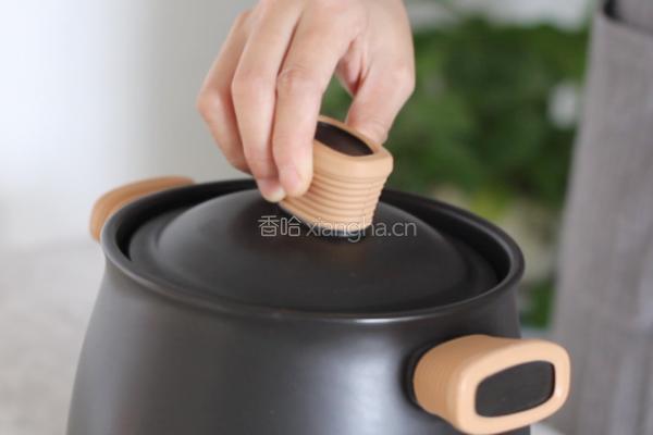 冰糖银耳莲子羹的做法图解7