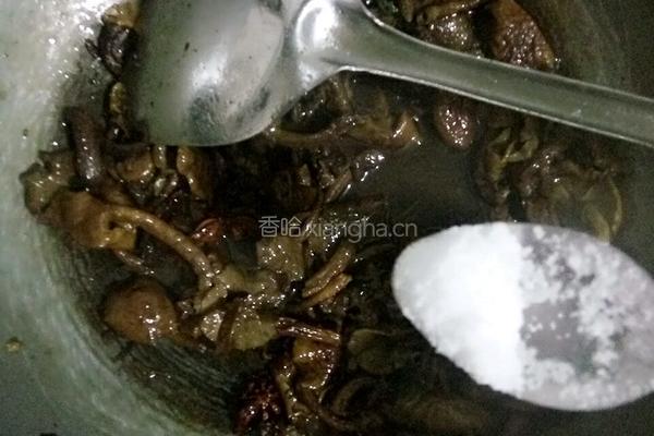 青绿干蘑菇的做法图解10