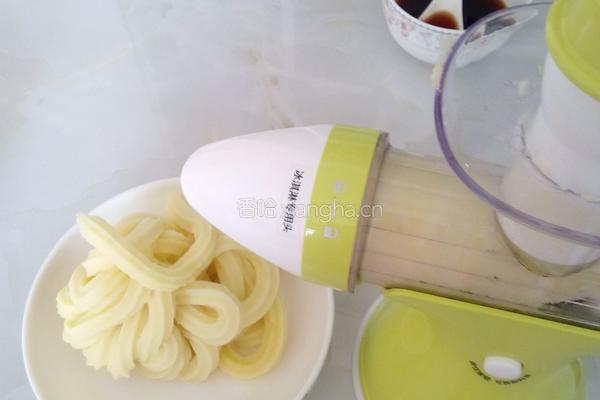 虎皮椒酿五彩土豆泥的做法图解3