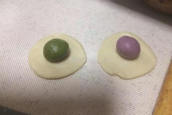 三色蛋黄酥的做法图解7