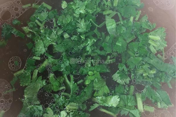 枸杞大棒棒骨汤的做法图解8