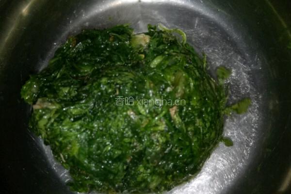 荠菜猪肉馅的做法图解1