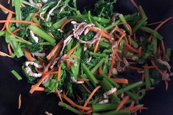 芹菜炒肉丝的做法图解7