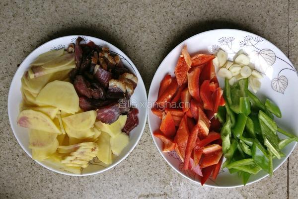 土豆辣椒牛肉盖饭的做法图解3