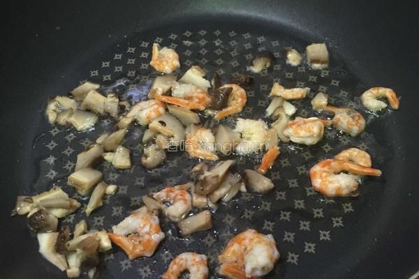中式~海苔香菇虾仁披萨的做法图解5