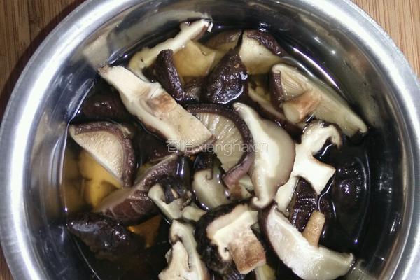 香菇油菜的做法图解2