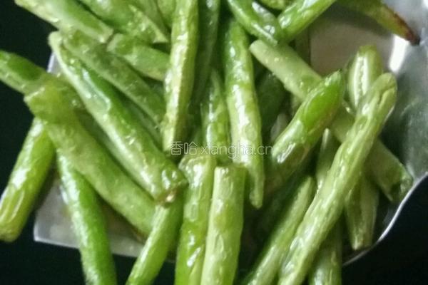 荞头腌菜炒豆角的做法图解7