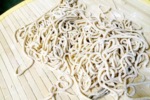 油泼面的做法图解3
