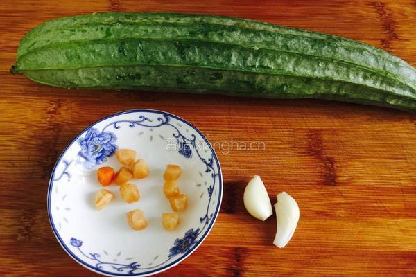 干贝煮丝瓜的做法图解1