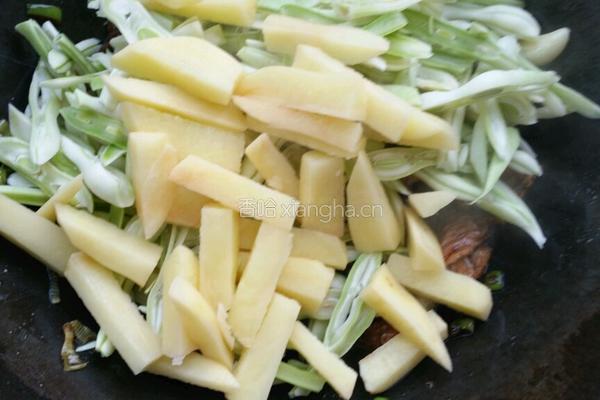 酱肉焖面的做法图解7