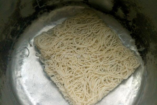 番茄炒面的做法图解5