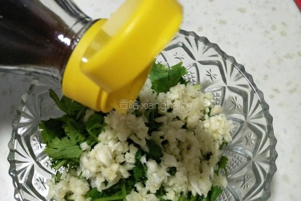 蒜泥猪蹄的做法图解5