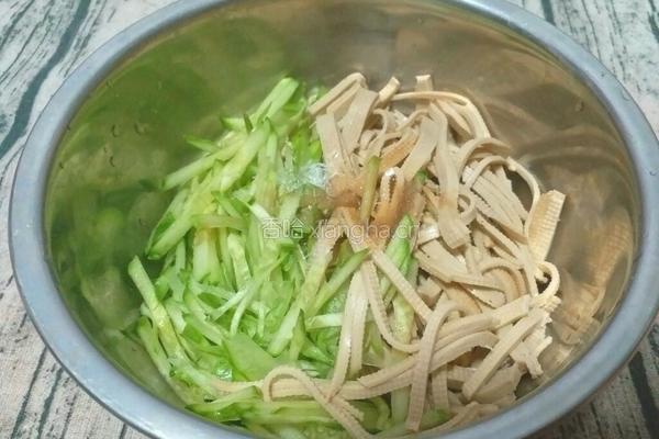 黄瓜拌豆片的做法图解4