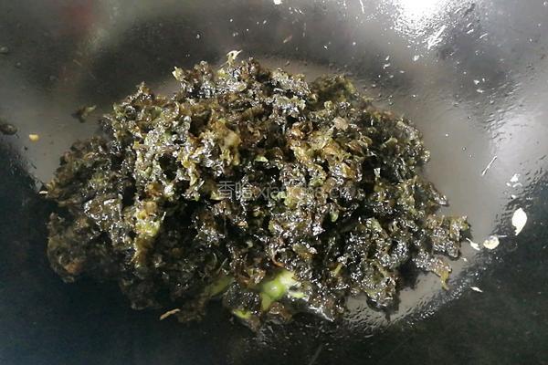 小炒地塌菇的做法图解4