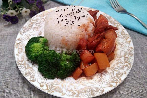红烧肉盖浇饭的做法图解1