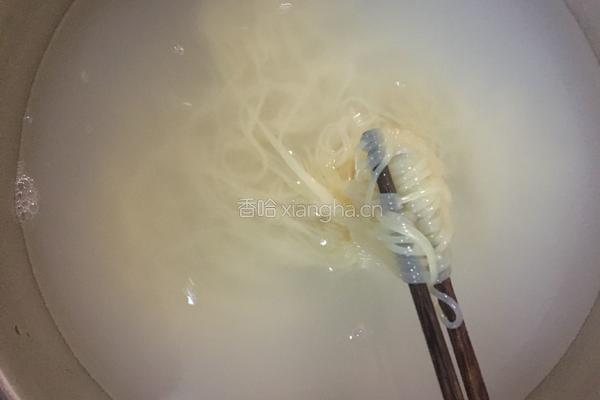 凉拌冷面的做法图解2