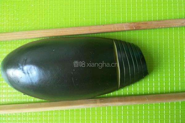 浇汁灯笼茄子的做法图解3