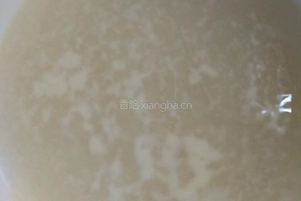 油渣西葫芦包子的做法图解1